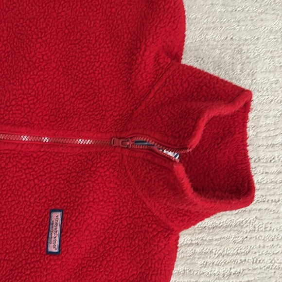 Red Vineyard fleece top. - Picture 3 of 3